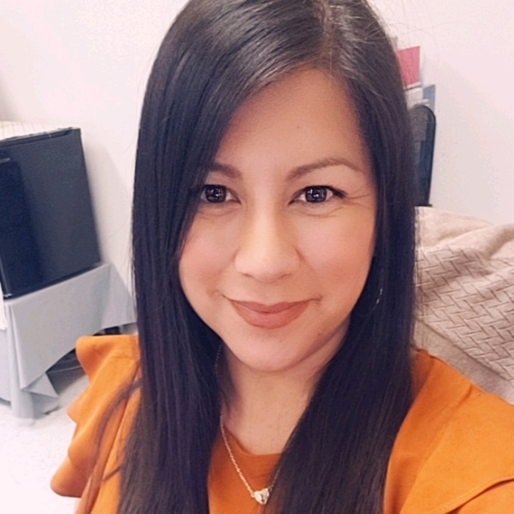 Meet your Posher, Monica